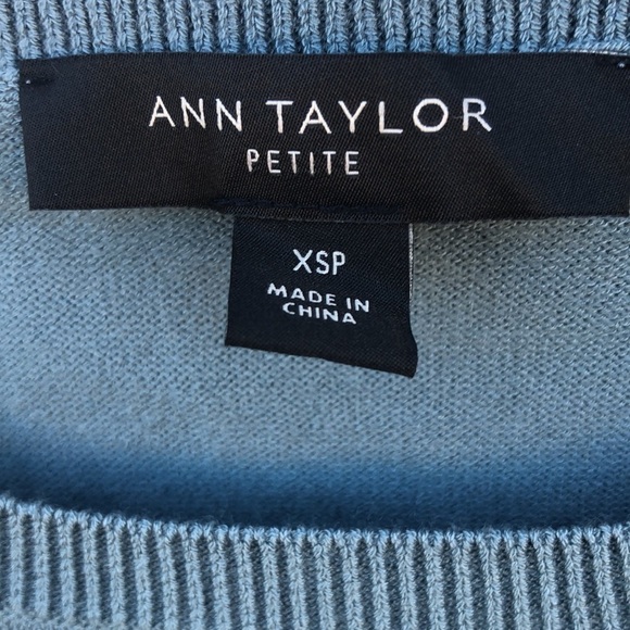 Ann Taylor Petite Long Sleeve | SIZE XSP - Picture 4 of 6